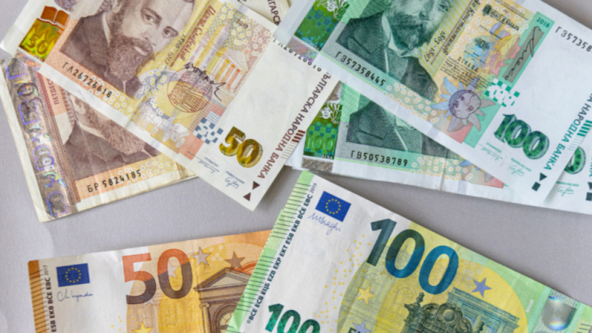 Първи санкции след въвеждането на еврото