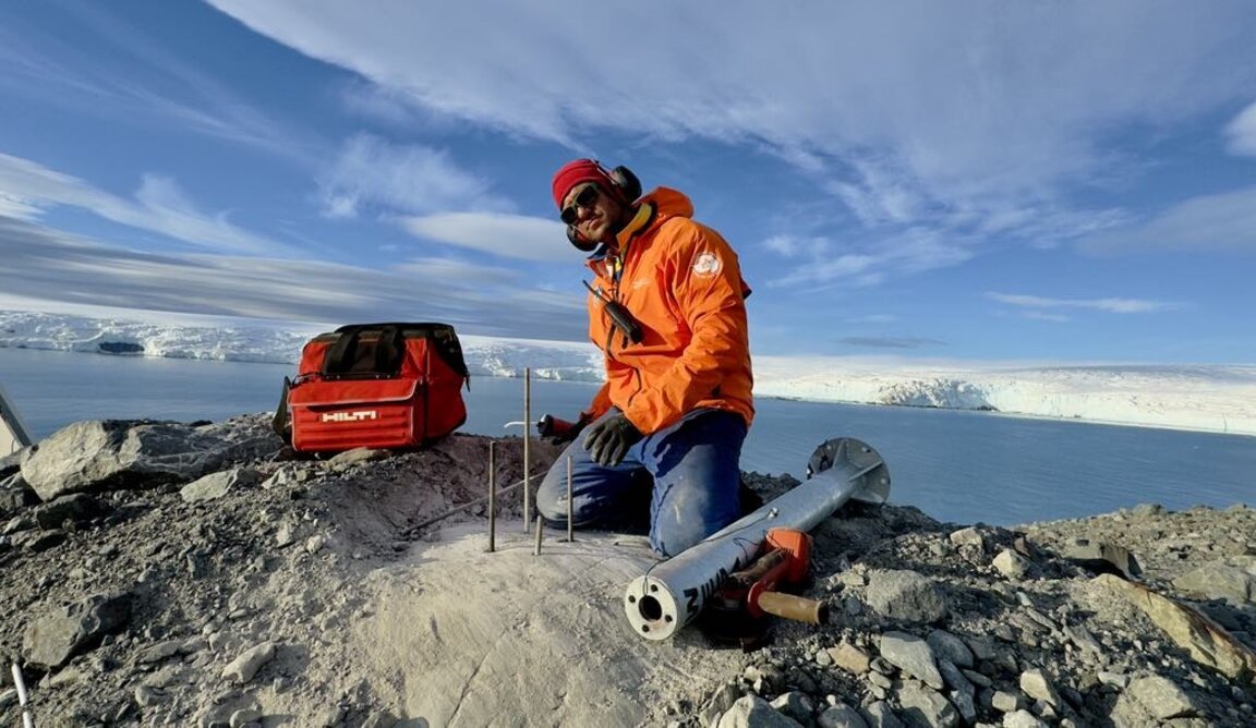 Камен Недков – командирът на българската антарктическа база "Св. Климент Охридски"