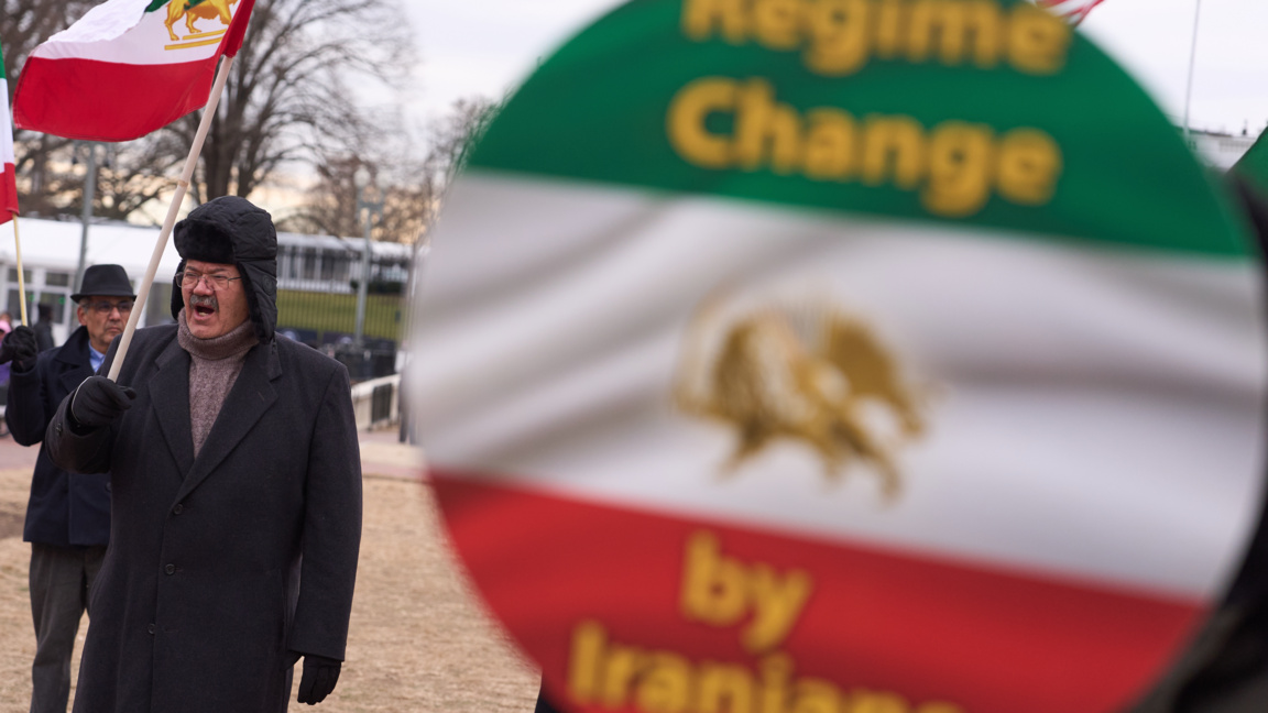 Протестите в Иран продължават...