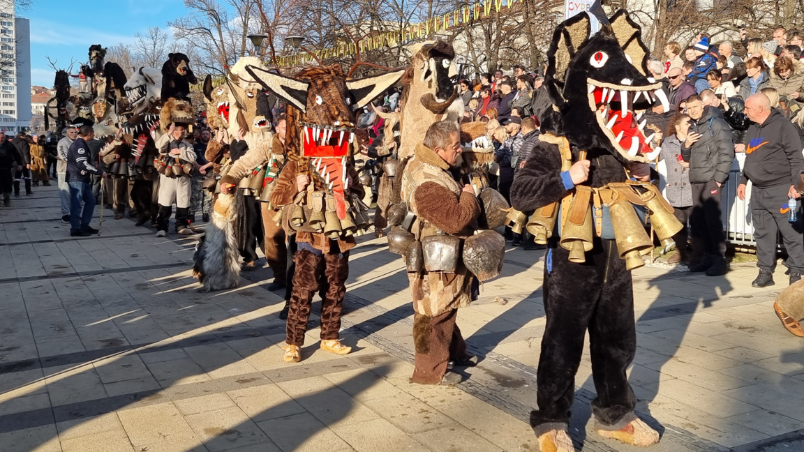 „Ефир за приятели“ с Лалка Радкова...