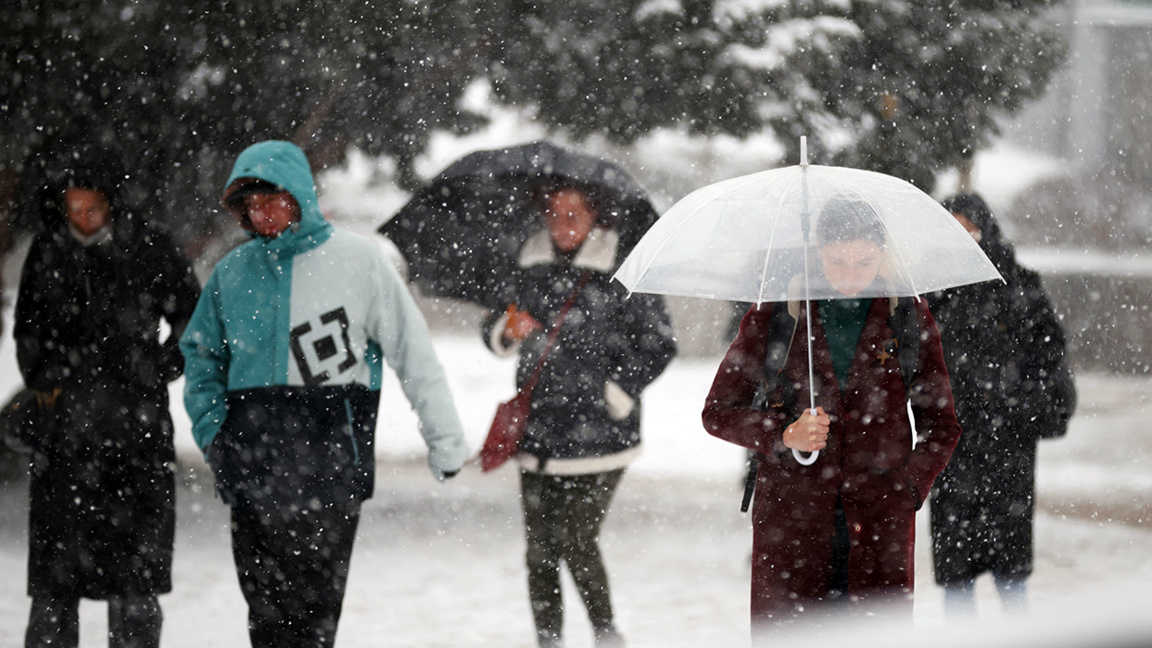 Как да се предпазим от сериозни травми при поледиците?