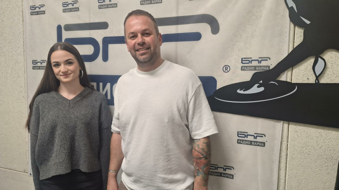 Художниците от НУИ "Добри Христов" с годишна изложба в Радио Варна