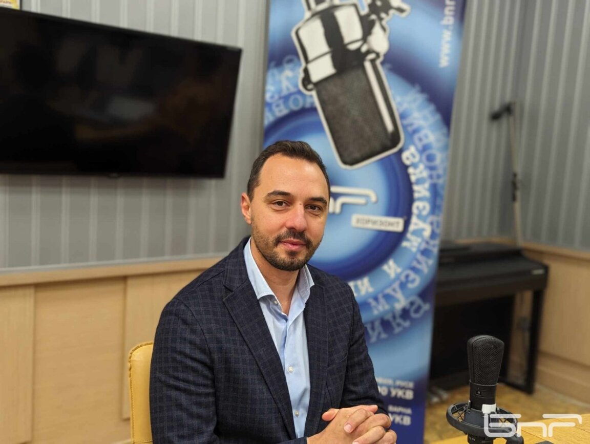 Богдан Богданов