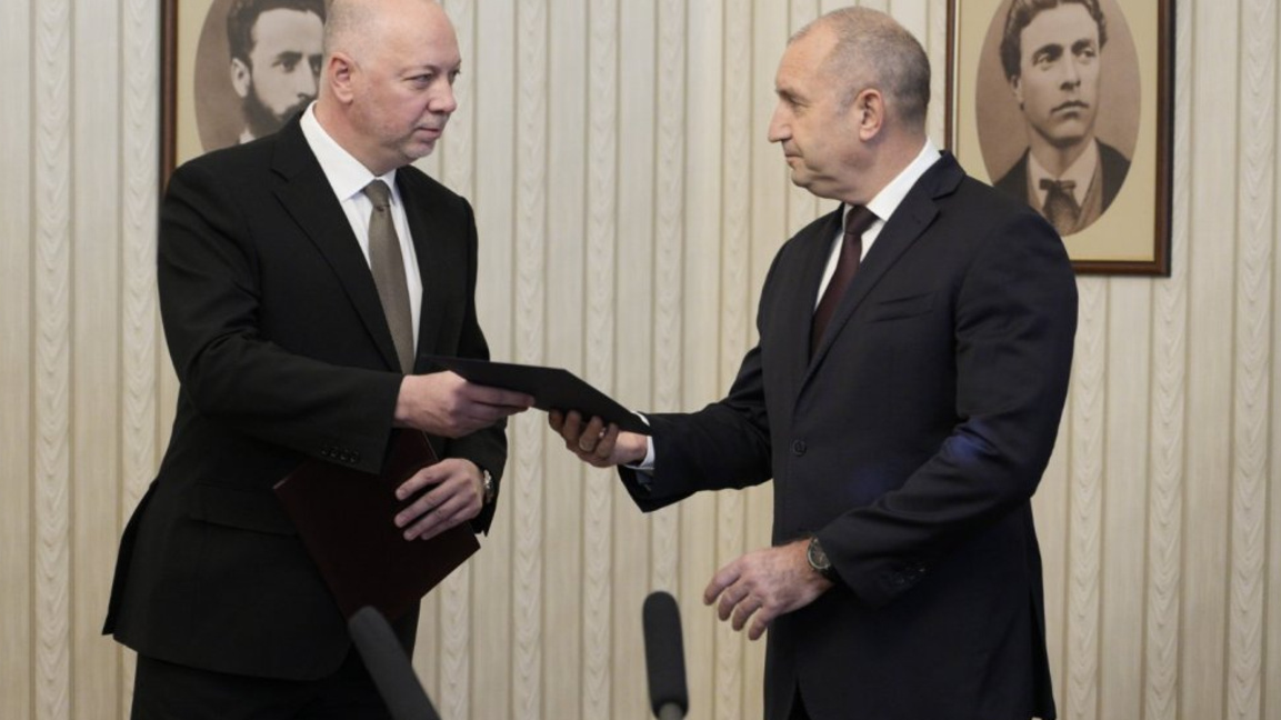 Желязков върна неизпълнен мандата на президента