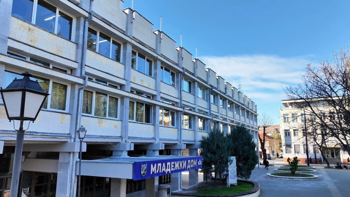 Възстановен е автентичният архитектурен облик на Младежкия дом в Пазарджик